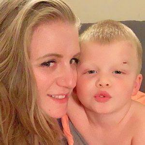 Meet your Posher, Mallory